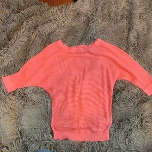 Express fine mesh cotton top.